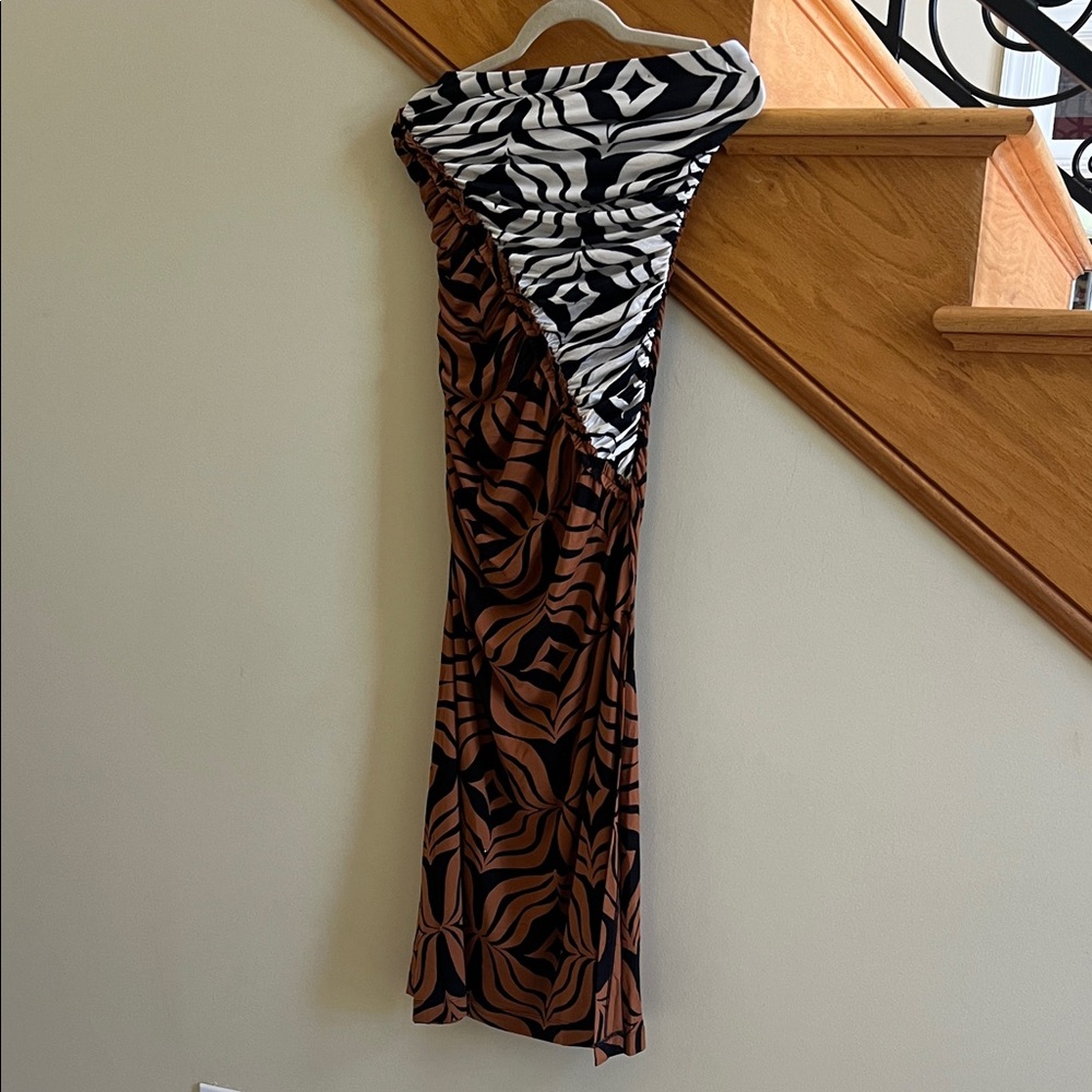 Anthropologie Stylish Black and Brown Patterned Maxi Dress Sz Small New With Tag